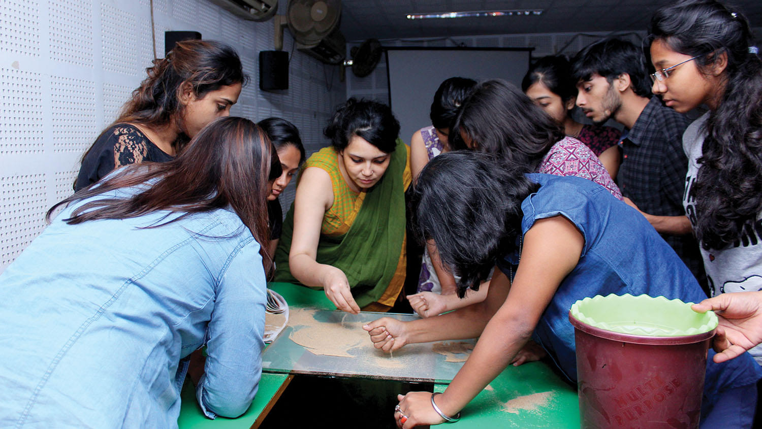 NSHM Kolkata Design & Lifstyle photo 2